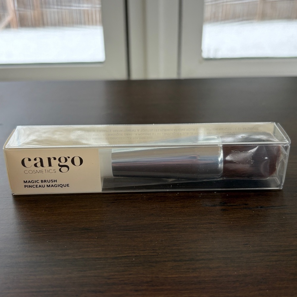 Cargo Cosmetics Magic Brush NIB